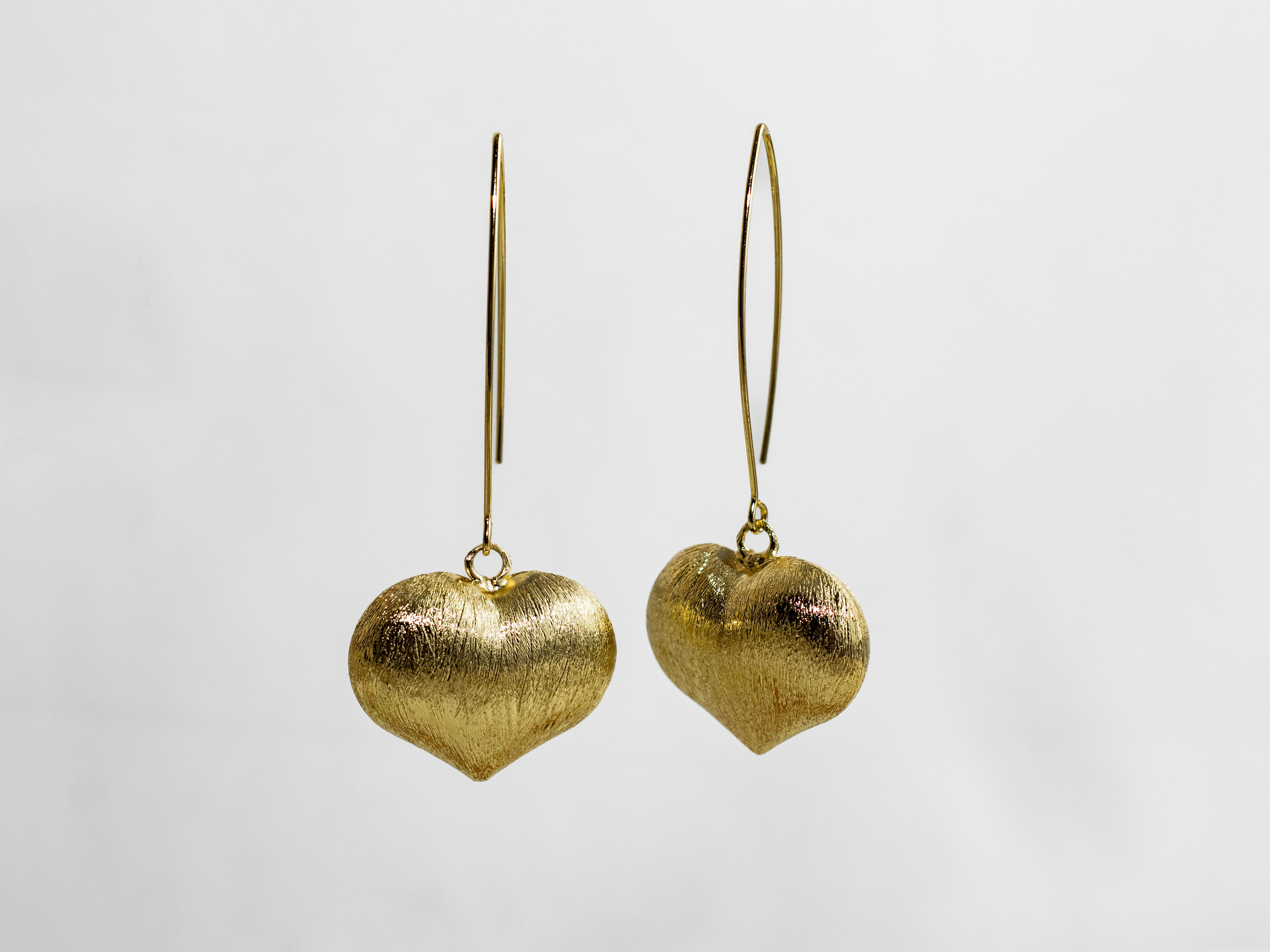 aretes cereza corazón dorado - Image 4