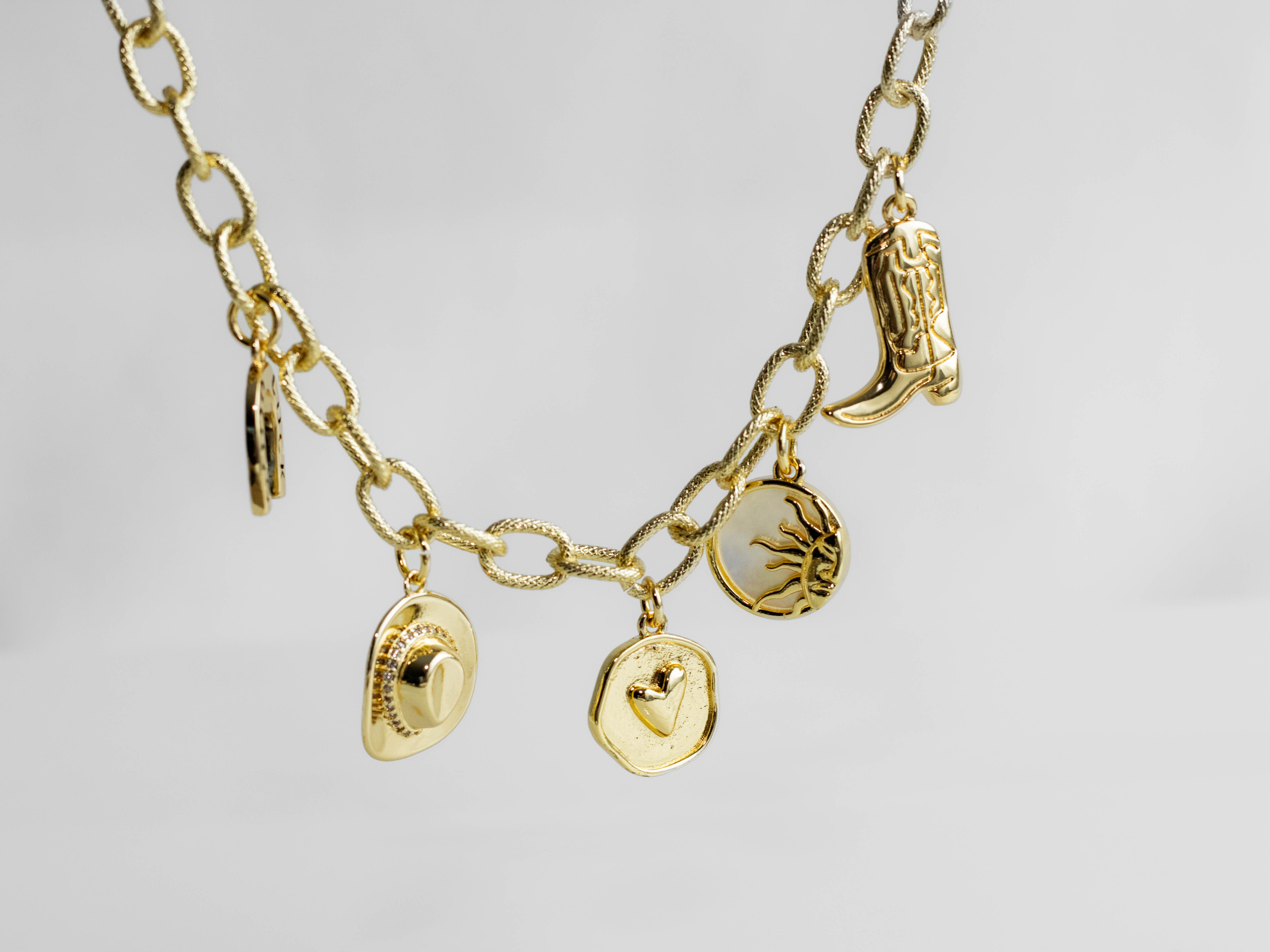 Collar 5 dijes vaquero - Image 3