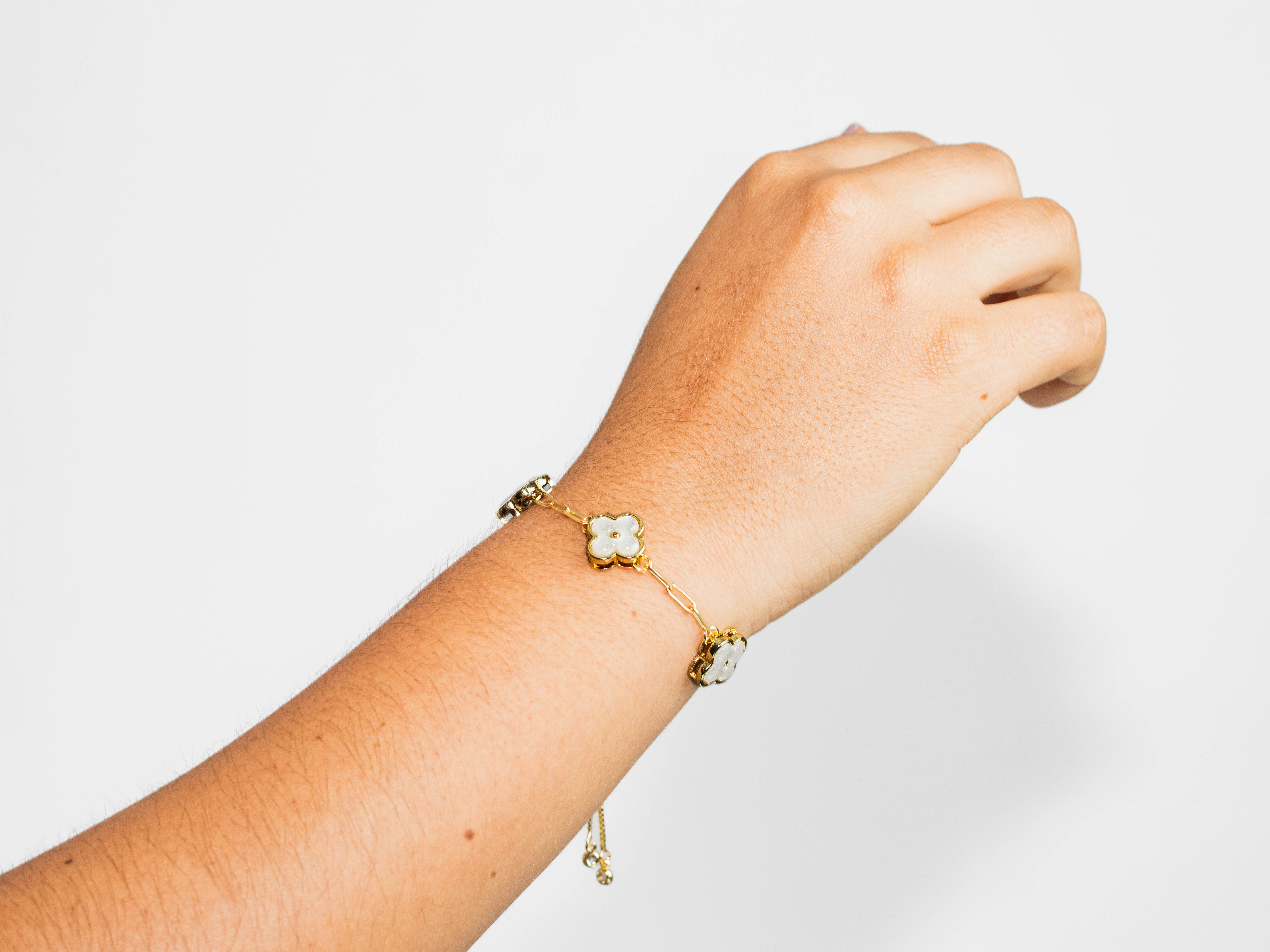 Pulsera trebol blanca