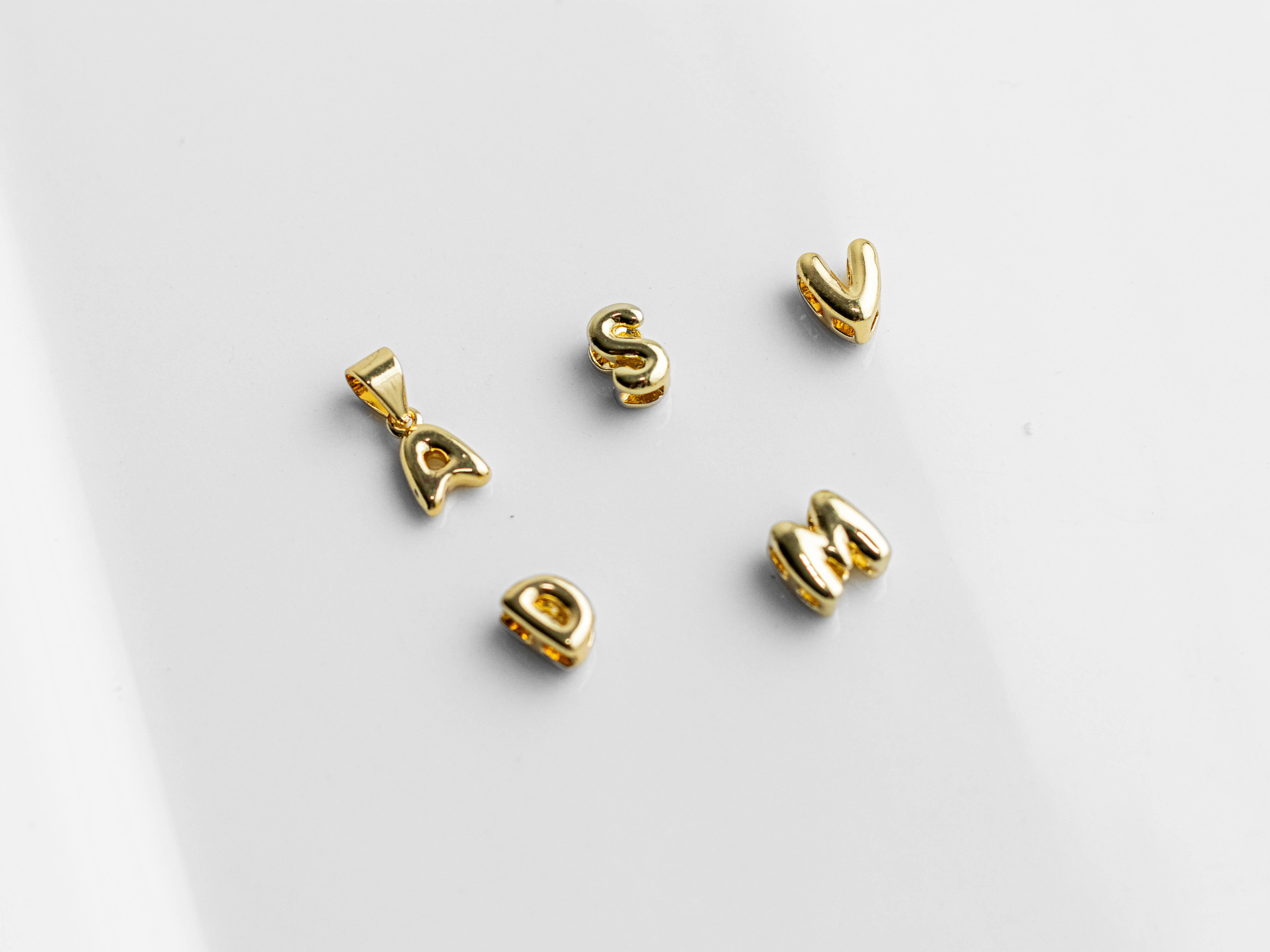 dije letras pequeñas